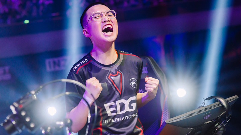 ZmjjKK (EDG)