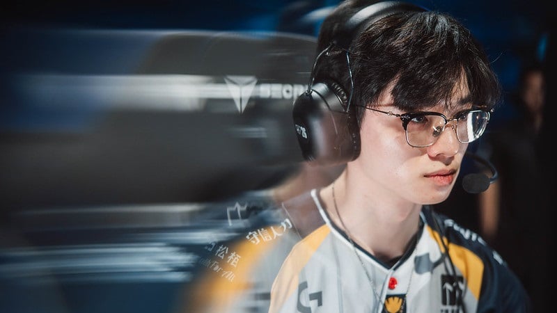 LoL Worlds Karmine Corp vs CTBC Flying Oyster prediction: CFO