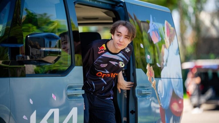KC vs C9 Worlds prediction: Karmine Corp
