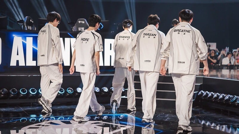 The LCS beats the LPL: Anyone's Legend